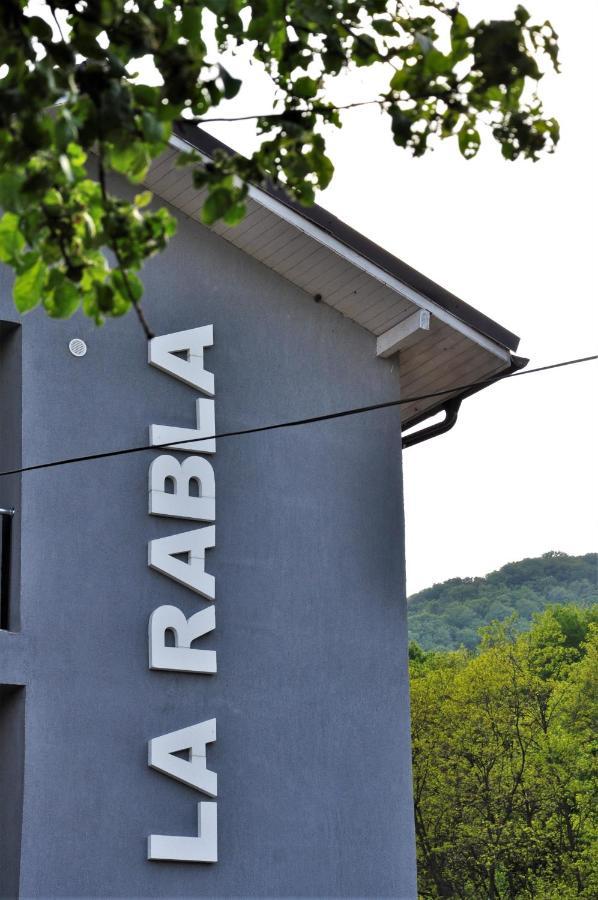 Hotel La Rabla à Dubova Extérieur photo